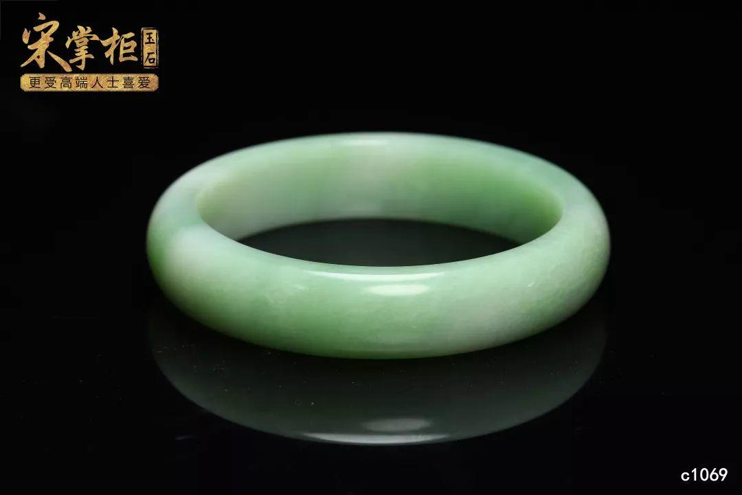 洗澡和睡觉一定要摘掉和田玉吗？快看你是不是做错了！